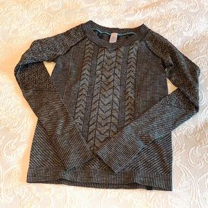 Ivivva Black Long Sleeve (Child 7)